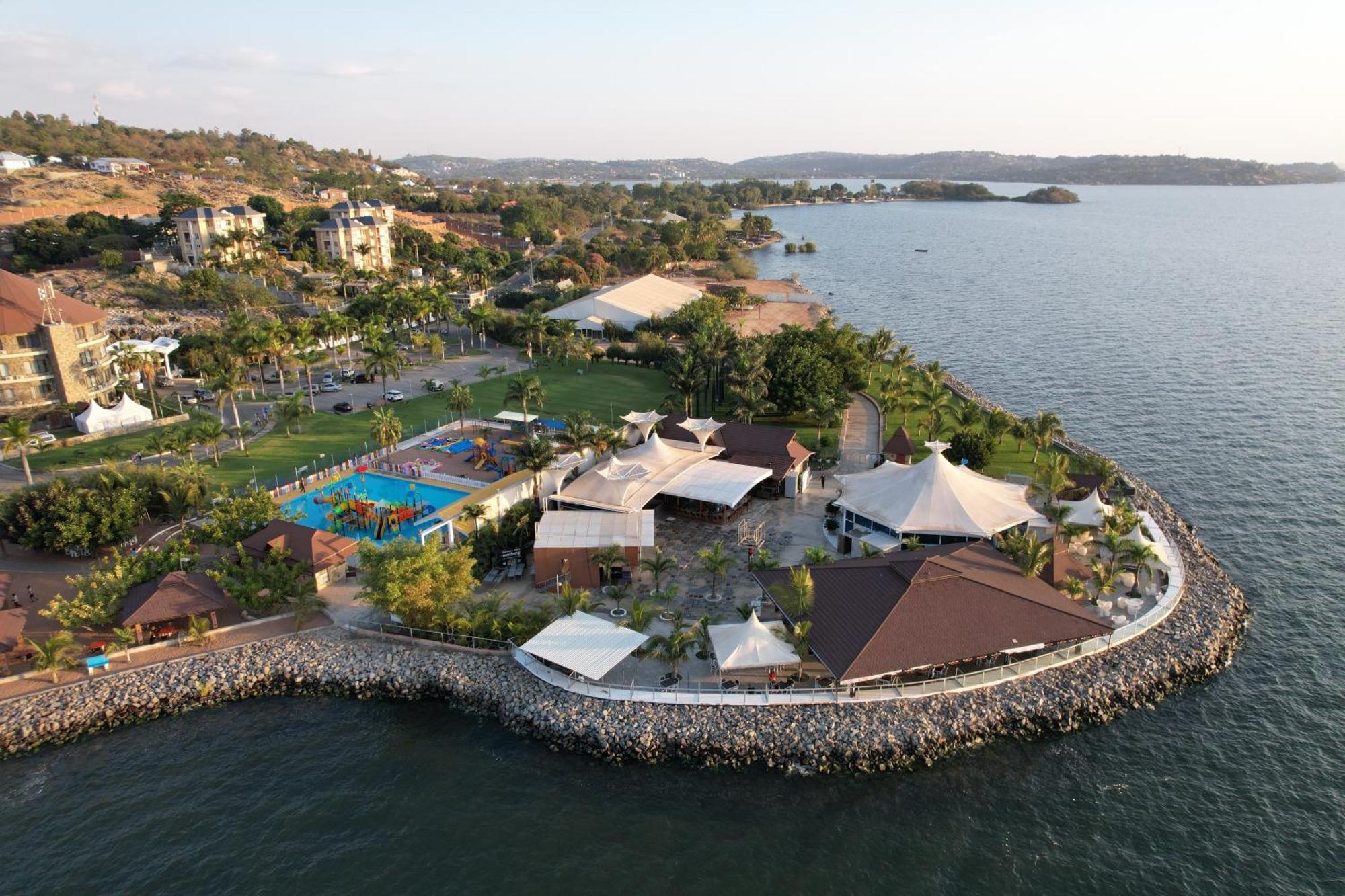 Malaika Beach Resort Mwanza Buitenkant foto