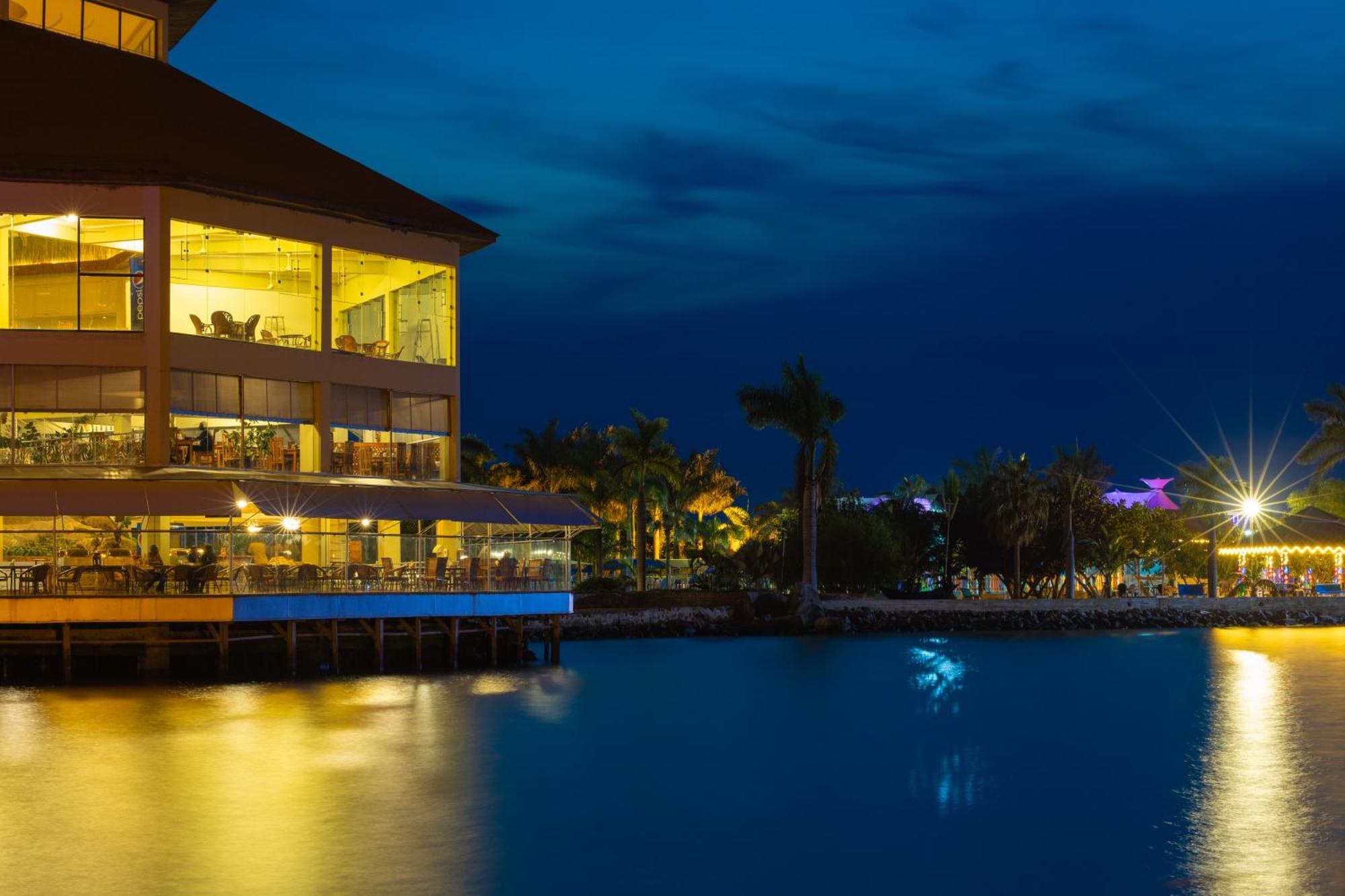 Malaika Beach Resort Mwanza Buitenkant foto